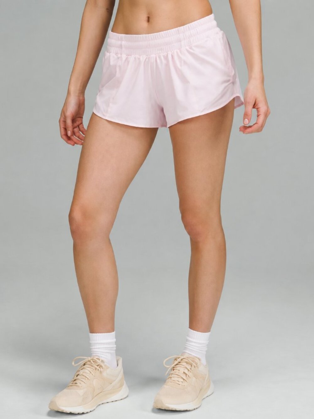 Lululemon Hotty Hot Low-Rise Lined 2.5" Shorts Strawberry Milkshake 12 NWT - Picture 2 of 7